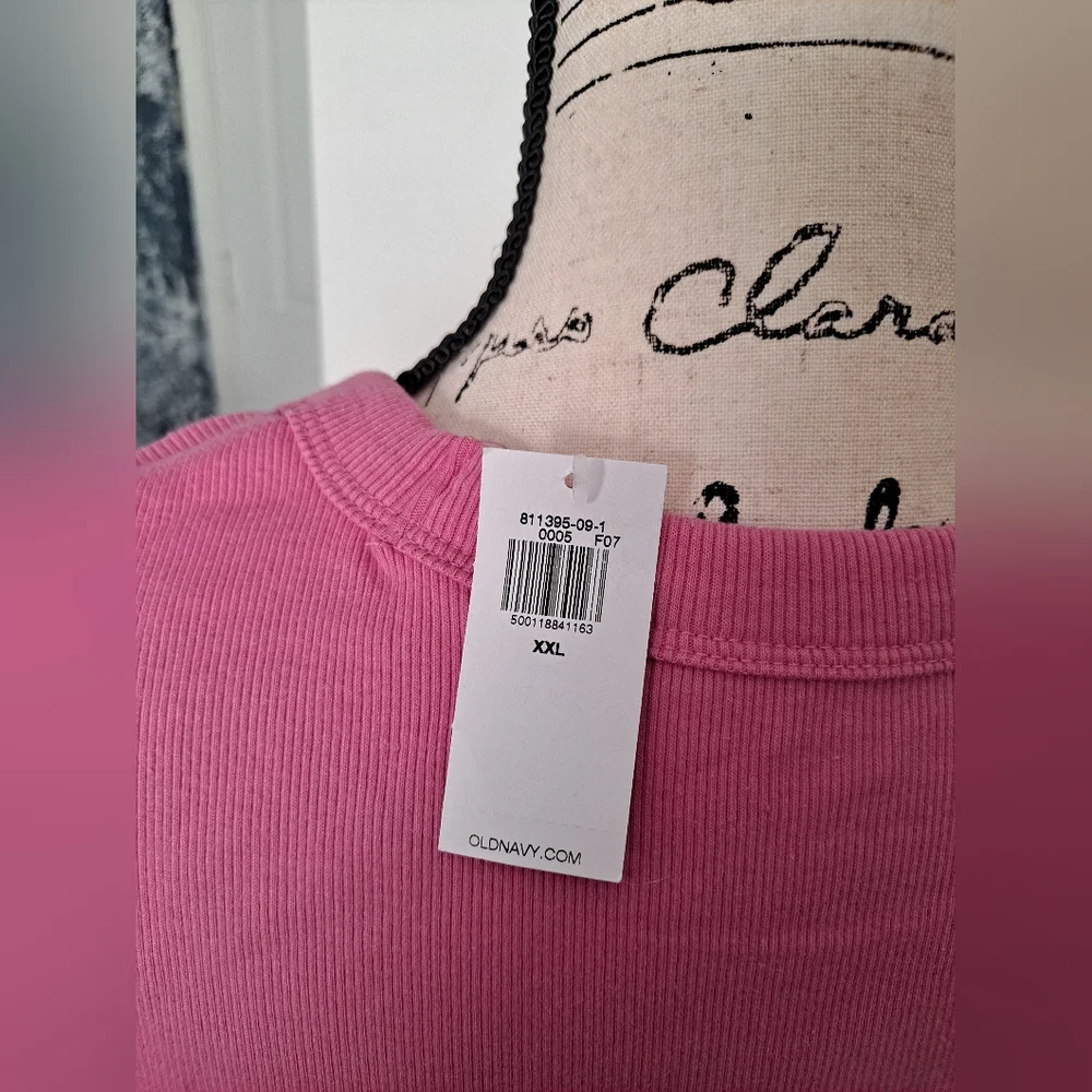 Old Navy Ribbed Top - Picture 4 of 7